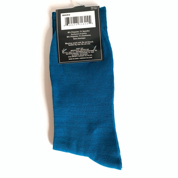 Men’s Beach Waves Novelty Crew Socks - Picture 2 of 3